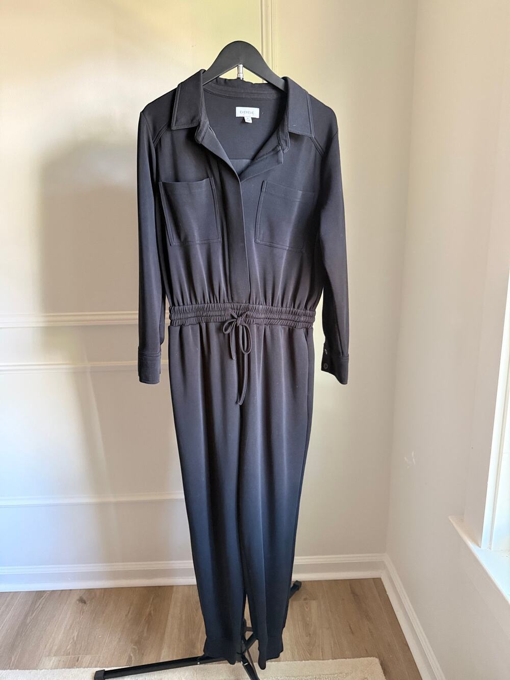 Evereve Black Utility Jumpsuit Size Medium Collared Tie Waist One Piece